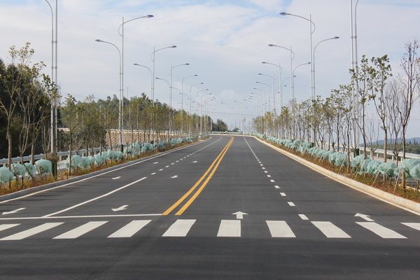 祝贺安宁工业园区禄脿公租房配套道路建设工程完成初验