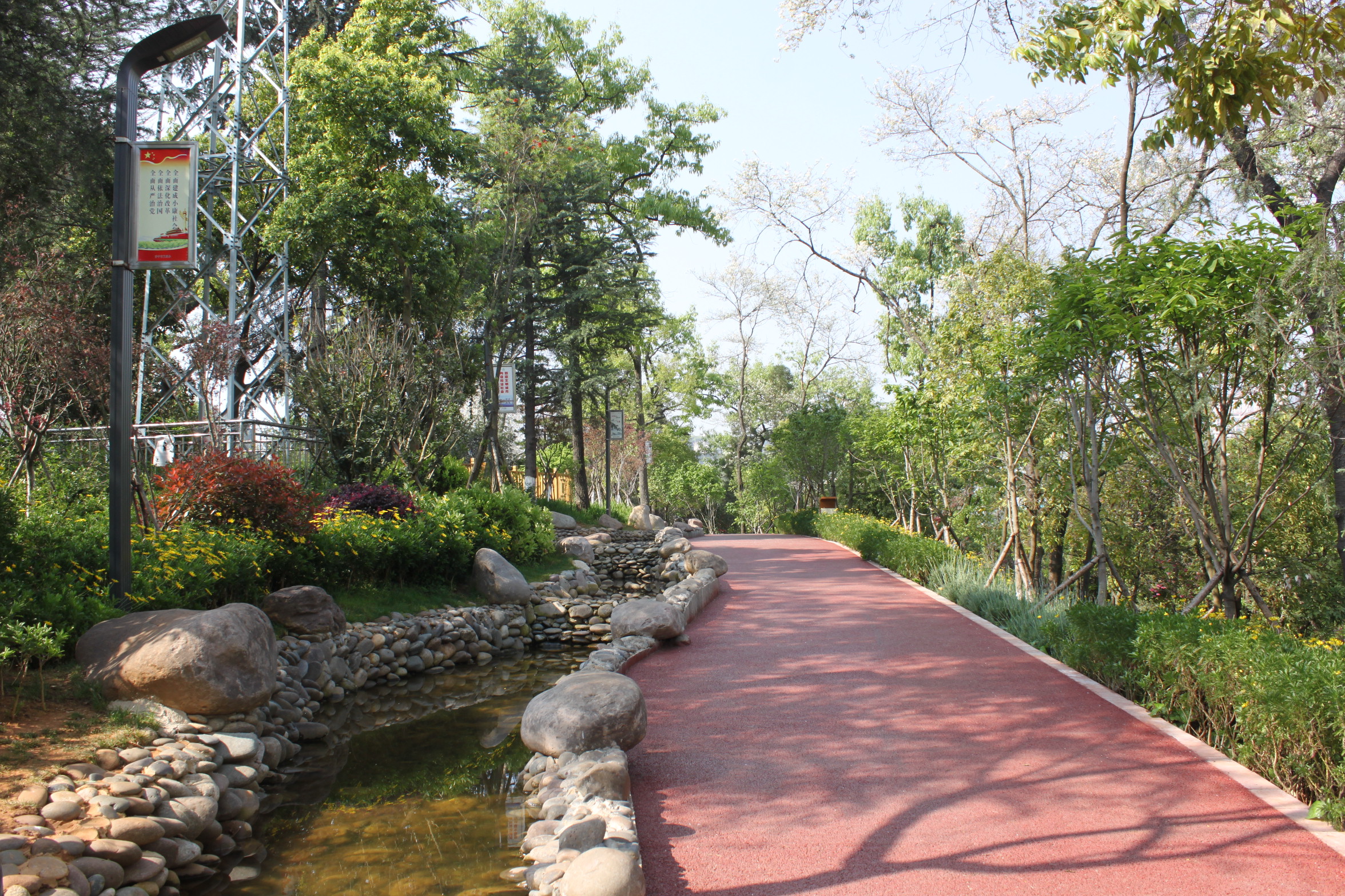 安宁市百花公园（楠园）景观提升改造工程