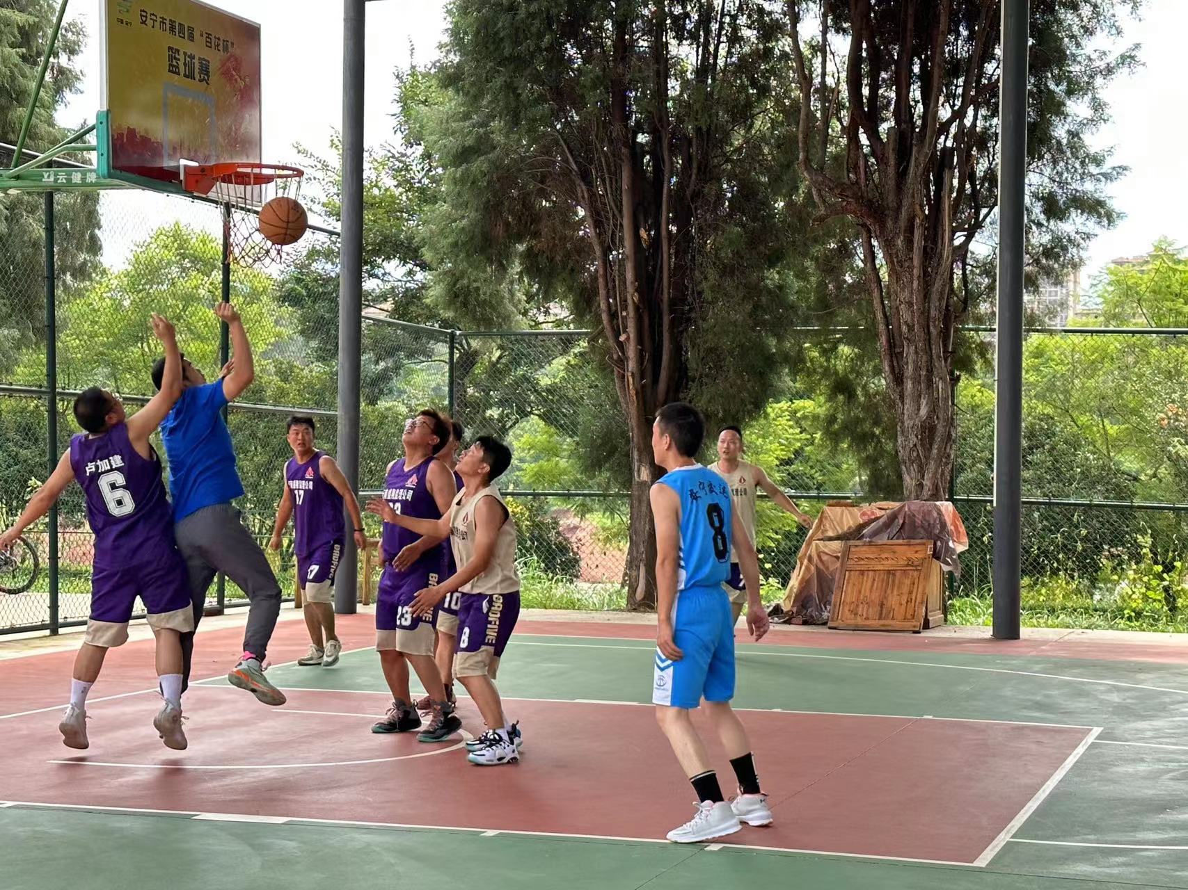 盛翔篮球队与交运局举行篮球友谊赛